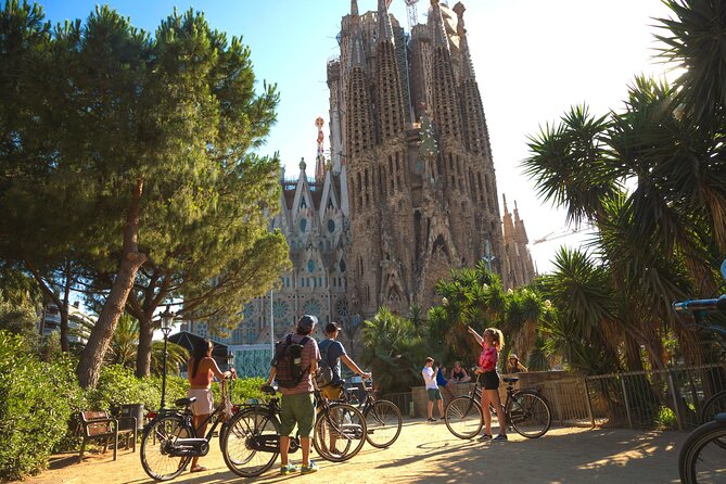 Barcelona: City Highlights Bike Tour - Starting near Plaça de Catalunya