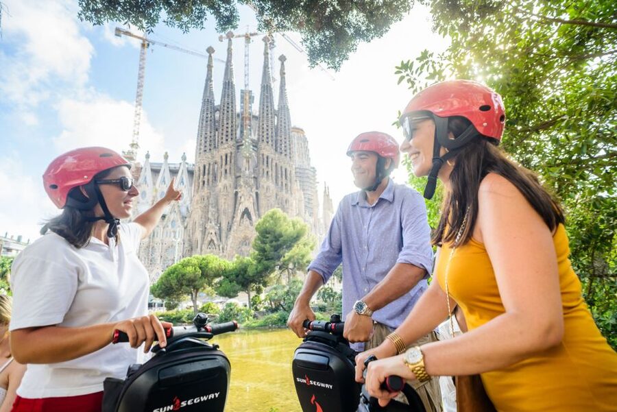 Barcelona: City Highlights Segway Tour - Guides, group size, and the feel of the ride