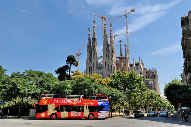 Barcelona City Hop On Hop Off and FC Barcelona Immersive Tour - The orange West Route, from Montjuïc to Sagrada Familia