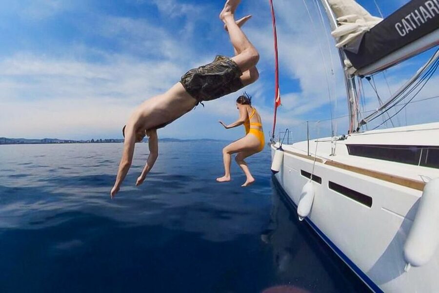 Barcelona: Coastline Boat Trip with Snacks and Cava - Key points to know before you book