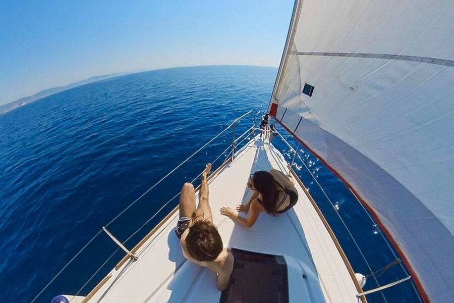 Barcelona: Coastline Boat Trip with Snacks and Cava - Sailing beside Barcelona’s coast