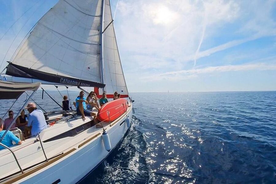 Barcelona: Coastline Boat Trip with Snacks and Cava - The first minutes onboard