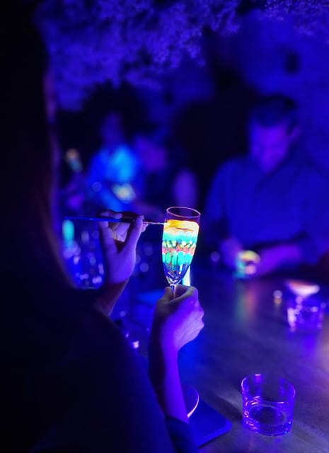 Barcelona: Cocktail Class Workshop - Make Shake Cook & Paint - Key points at a glance