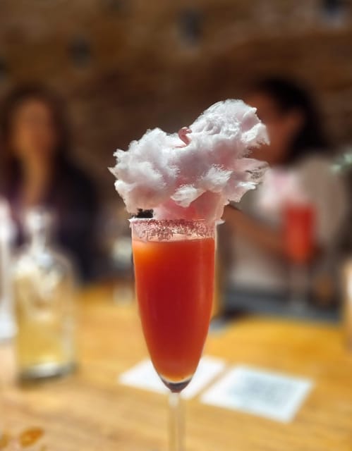 Barcelona: Cocktail Class Workshop - Make Shake Cook & Paint - Should you book Sacsejar?