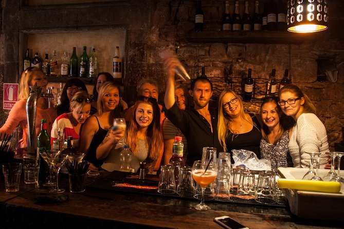 Barcelona Cocktail Masterclass with Tapas - Key points at a glance