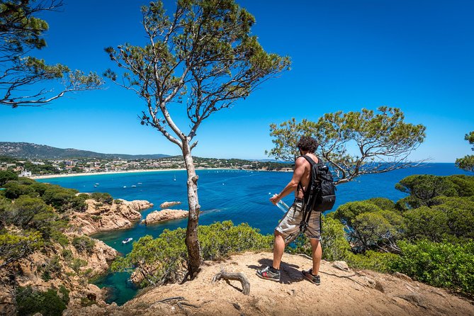 Barcelona: Costa Brava Easy Hike, Snorkel, Cliff-Jump & Meal - S’Agaró and its elegant seaside architecture