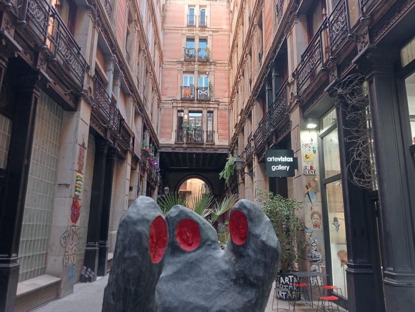 Barcelona: Curious Legends and Traditions of Old Town Tour - Who will enjoy this tour most?