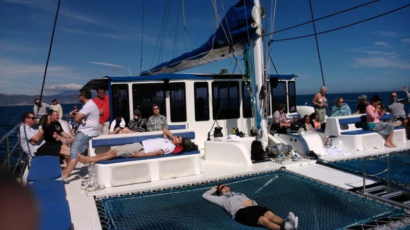 Barcelona: Daytime or Sunset Cruise with Drinks - Meeting at Pati Vela and getting settled aboard