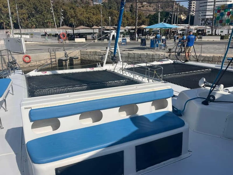 Barcelona: Daytime or Sunset Cruise with Drinks - What the crew adds to the experience