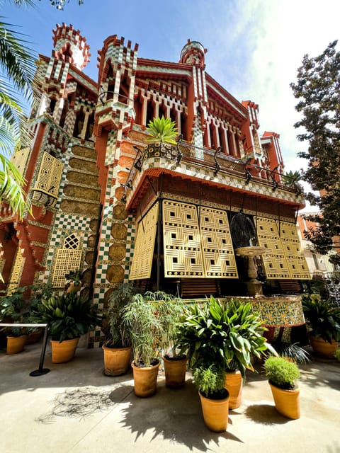 Barcelona: Discover Gaudí, Sagrada Familia, and Park Güell - Sagrada Família: the strongest finish