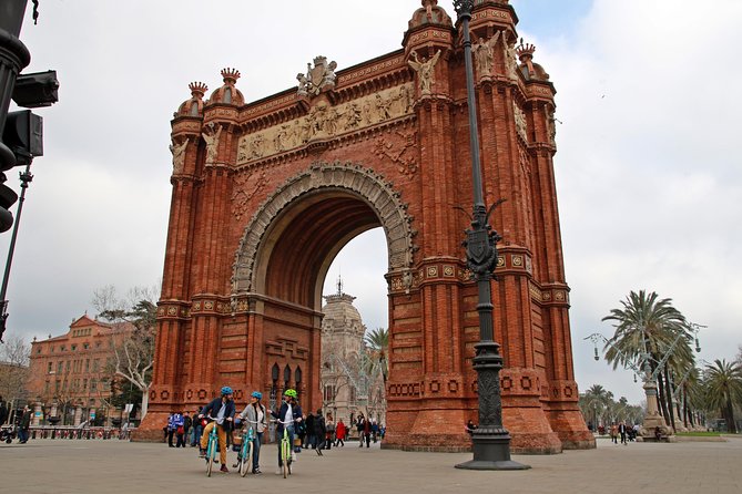 Barcelona E-Bike Guided Tour with Montjuic Hill - Why an e-bike is useful in Barcelona