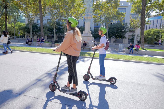 Barcelona Electric Scooter Tour - Arc de Triomf and the broad central avenues