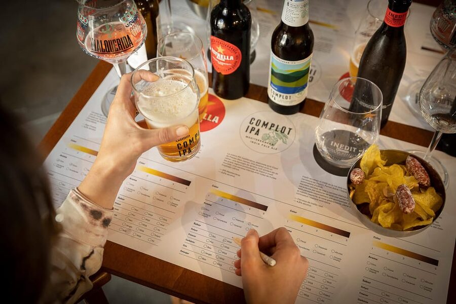 Barcelona: Estrella Damm Old Brewery Tour with Tasting - Why the tasting sometimes feels rushed