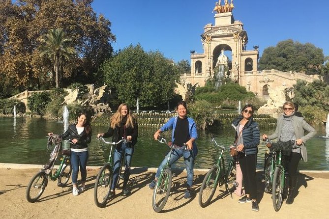 Barcelona Evening Small Group Bike Tour with Cava | with Private Option - Why an evening bike ride works so well in Barcelona