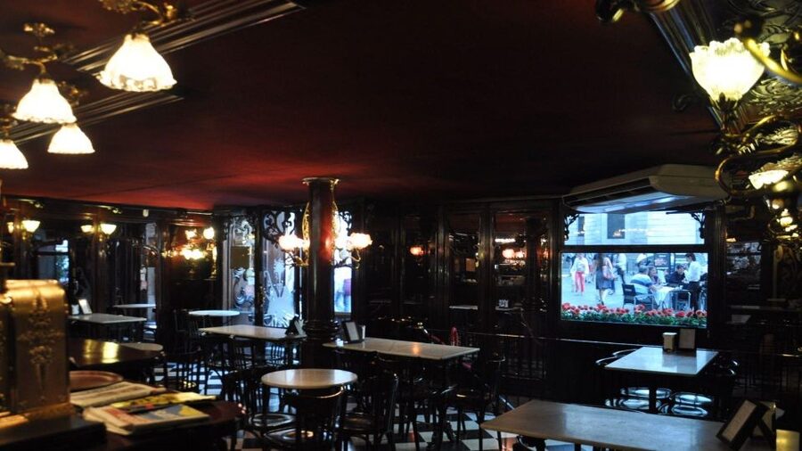 Barcelona: Exclusive Flamenco Show at El Paraigua with Drink - Why the included drink adds value
