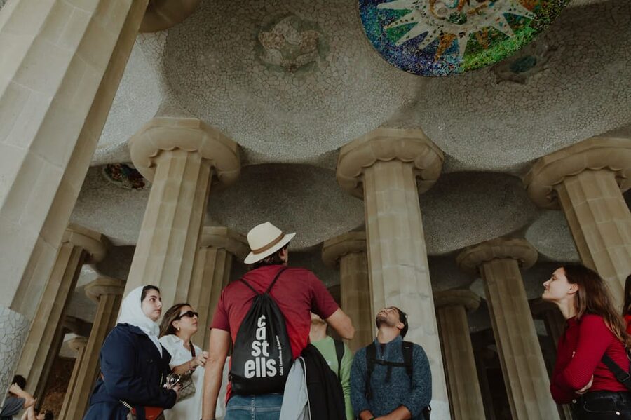 Barcelona: Exclusive Park Güell Private Guided Tour - Price and value at $177 per person