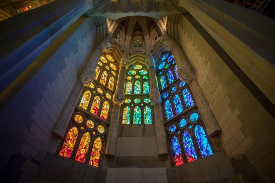 Barcelona: Exclusive Sagrada Familia Private Guided Tour - Key points at a glance