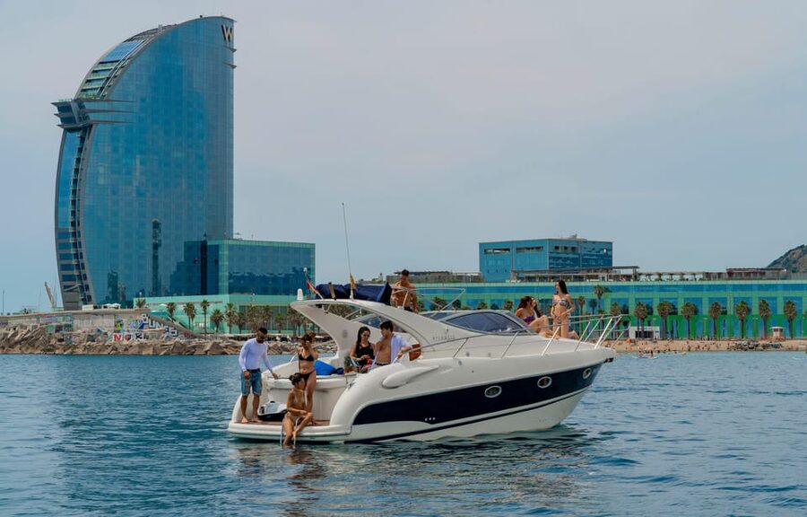 Barcelona: Exclusive Yatch tour with Drinks and Snacks - Snacks, cava, and a casual onboard mood