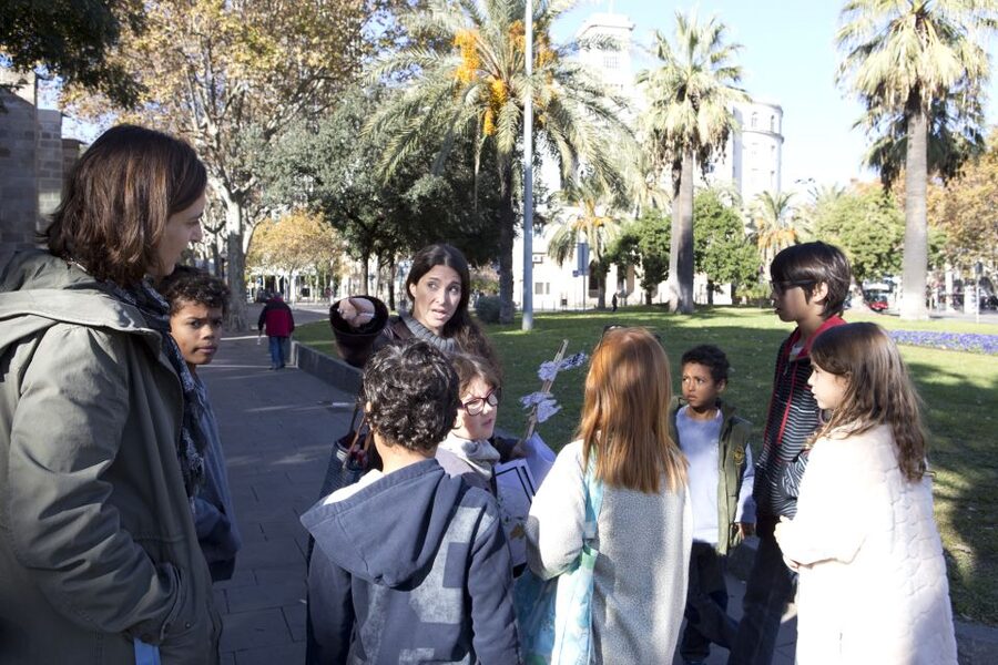 Barcelona: Family Tour in the Footsteps of Columbus - Why the private group format matters