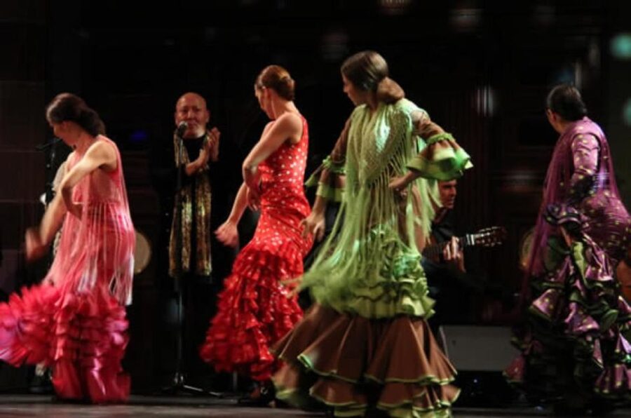 Barcelona: Flamenco at El Patio Andaluz with Optional Dinner - The restaurant setting and your view