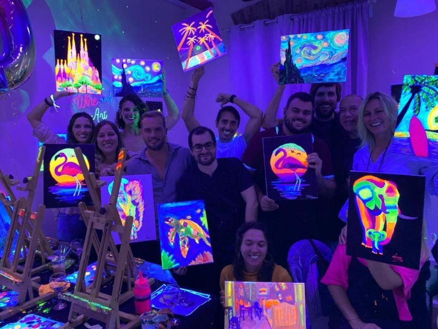Barcelona: Fluorescent Paint and Wine Workshop - What unlimited wine adds to the experience