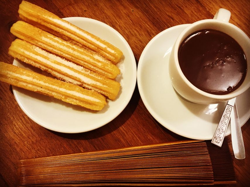 Barcelona: Food & Drink Tasting Tour in Traditional Taverns - Key details to know before you book