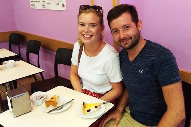 Barcelona Food Tour: Market & Gothic Quarter with Expert Guide - Plaça del Rei and the city beneath your feet