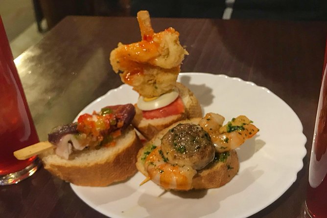 Barcelona Food Tour: Market & Gothic Quarter with Expert Guide - Group size, guide quality, and the practical details