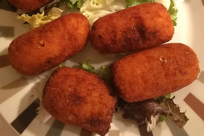 Barcelona Food Tour: Tapas, Drinks and Delights with a Local - Plaça Sant Jaume and the sweet finish