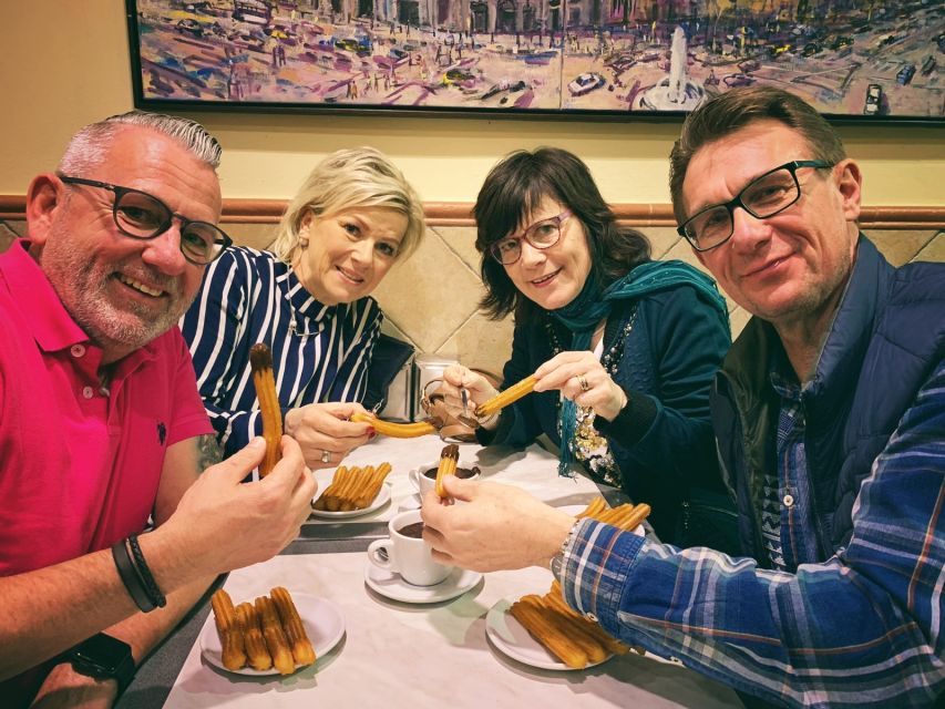 Barcelona: Foodie Walking Tour with Sagrada Familia Tickets - La Boqueria, Barcelona’s famous market stop