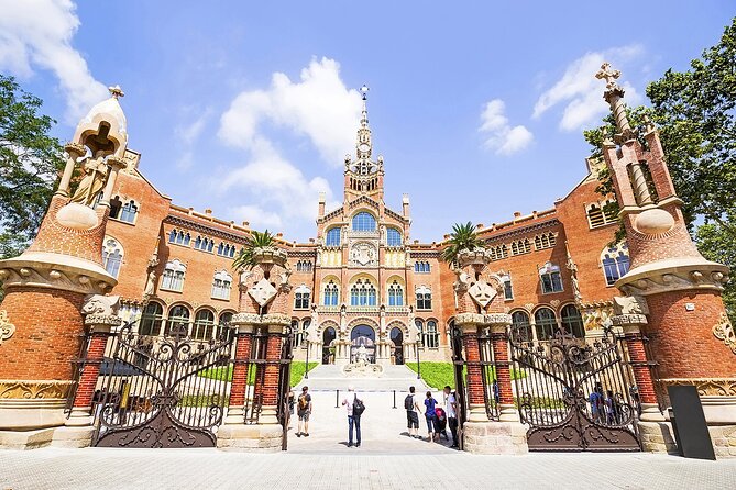 Barcelona Full Day: Sagrada Familia and the 3 Gaudí Houses - The lunch gap and the afternoon timing