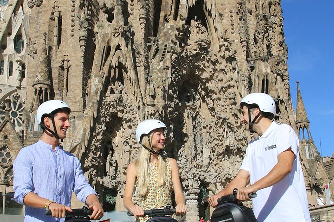 Barcelona: Gaudí Segway Tour - Starting in the Gothic Quarter and reaching Port Vell