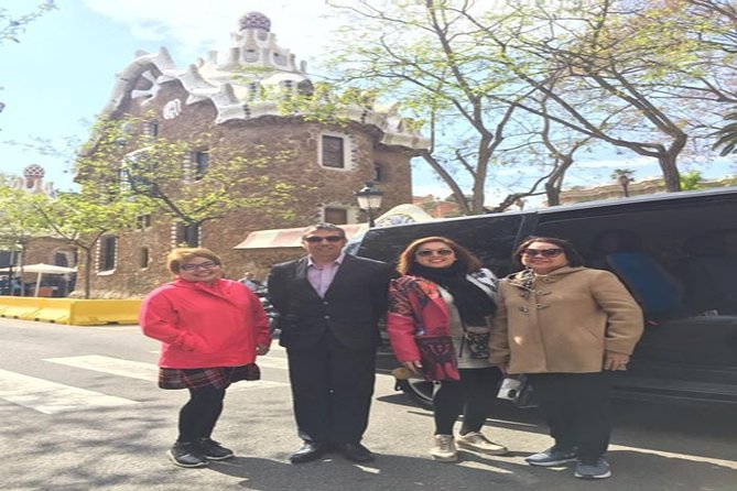 Barcelona Gaudi Tour: Sagrada Familia, Casa Batllo & Casa Mila - What the private transport adds