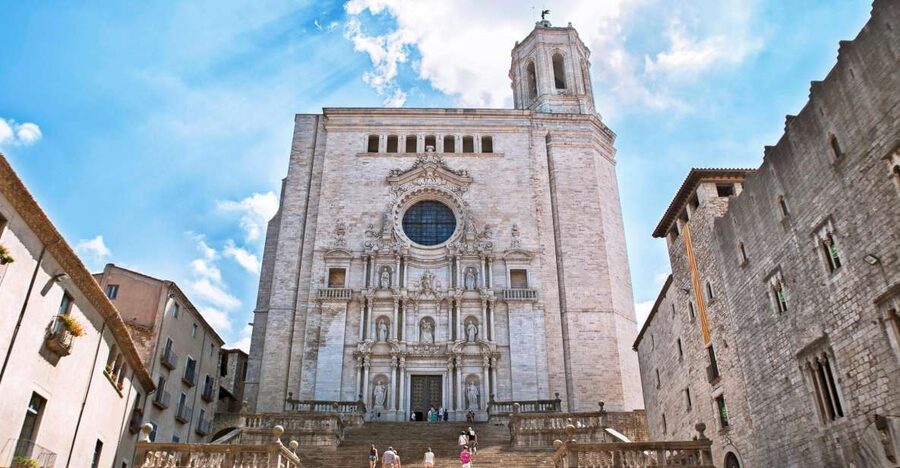 Barcelona: Girona Game of Thrones Private Tour with Pickup - From Barcelona accommodation to Girona’s old town