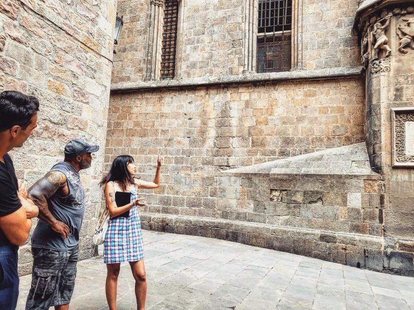 Barcelona: Gothic Quarter and Flamenco Show (Small Group) - Moving from the walking tour to Los Tarantos