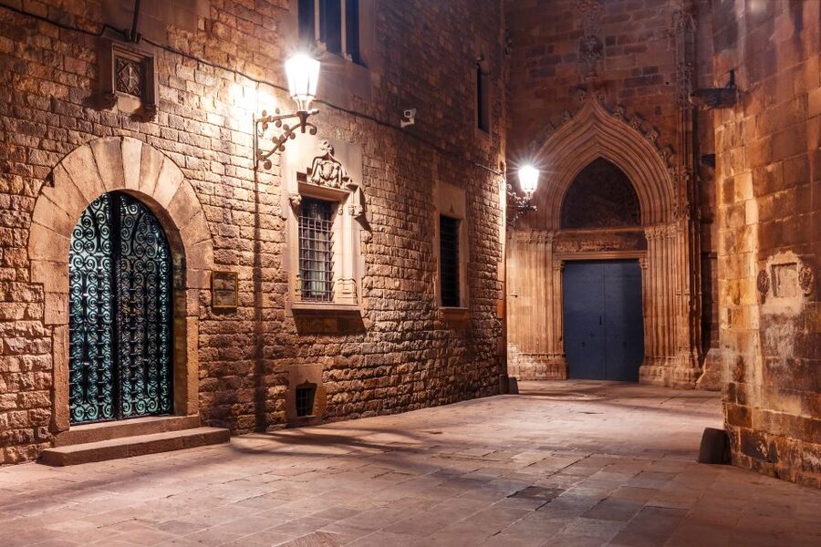Barcelona: Gothic Quarter and Flamenco Show (Small Group) - What the $65 price gets you