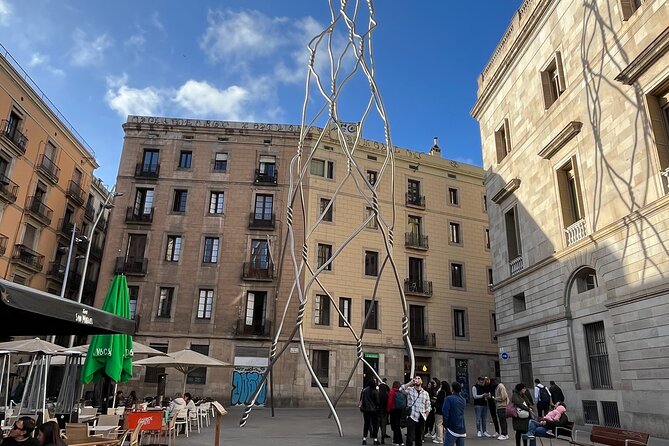Barcelona Gothic Quarter From Roman Walls to Hidden Courtyards - Why this Gothic Quarter walk works