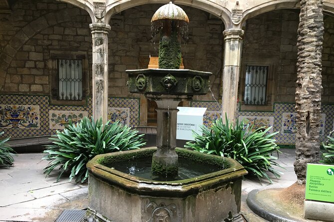 Barcelona Gothic Quarter From Roman Walls to Hidden Courtyards - The executioner’s house and Barcelona’s darker stories