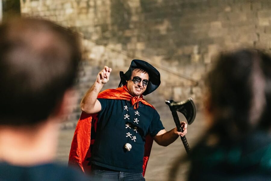 Barcelona: Gothic Quarter Ghosts and Legends Walking Tour - Starting at Traveller’s Nest Bar