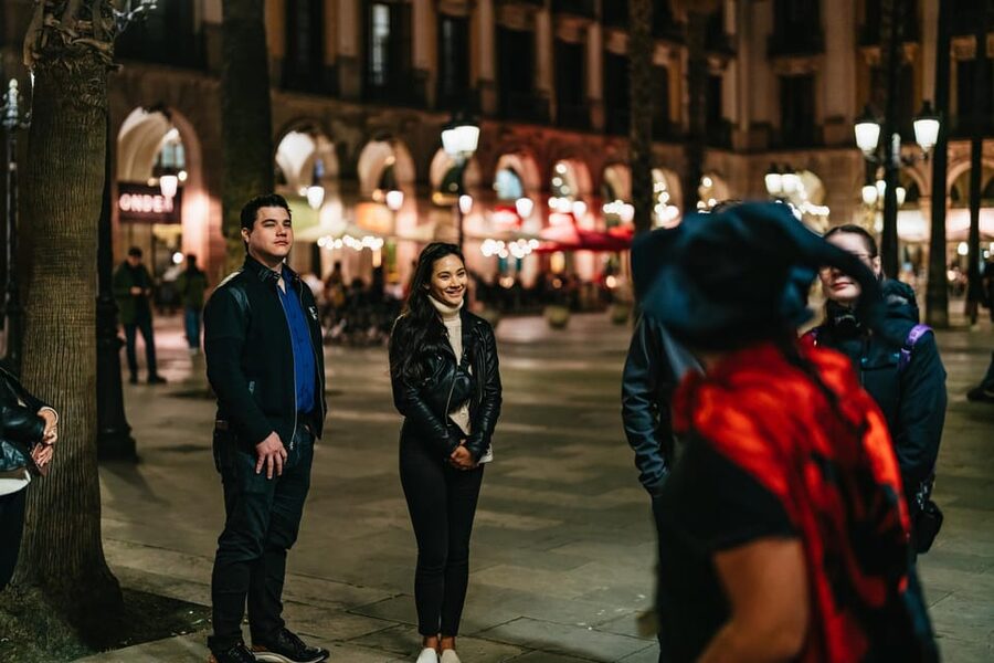 Barcelona: Gothic Quarter Ghosts and Legends Walking Tour - Why take it early in your stay?