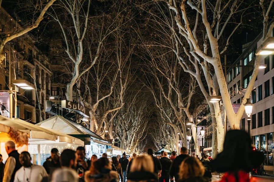 Barcelona: Gothic Quarter Ghosts and Legends Walking Tour - Is $19 a fair price?