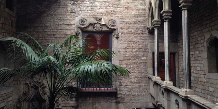Barcelona: Gothic Quarter & Picasso Museum Private Tour - Why Picasso is the right key to the Gothic Quarter