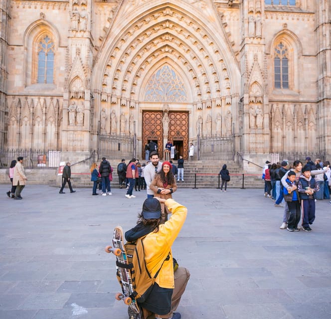 Barcelona: Gothic Quarter Private Photoshoot Experience - Key points to know