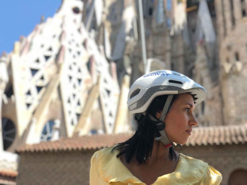 Barcelona: Gothic Quarter & Sagrada Familia Area Segway Tour - Arc de Triomf and the green Ciutadella Park