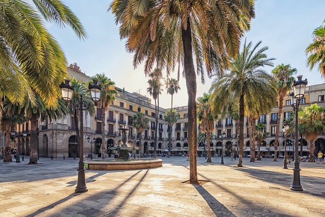 Barcelona Gothic Quarter Scavenger Hunt and City Highlights Walking Tour - Plaça de Sant Jaume and the civic heart of the quarter