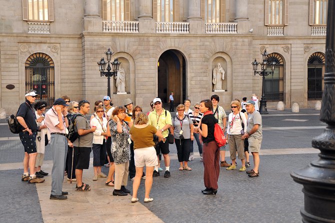 Barcelona: Gothic Quarter Walking Tour - Why this old-city walk is more than a photo stop