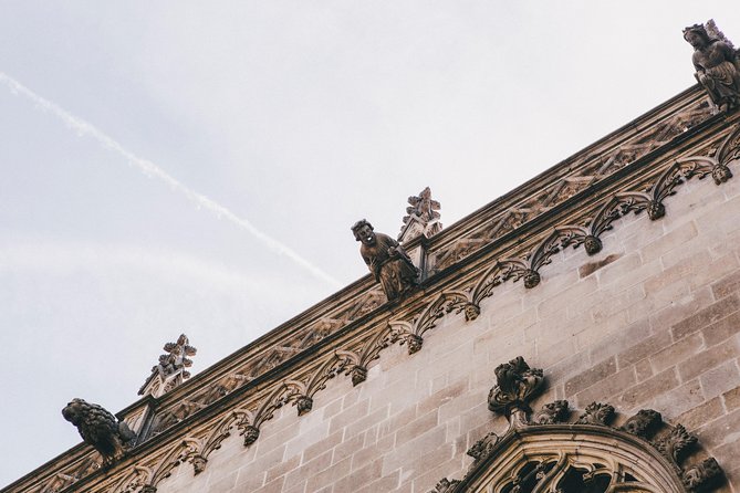 Barcelona & Gothic to Modern. Regular Tour - Why this Barcelona walk feels different