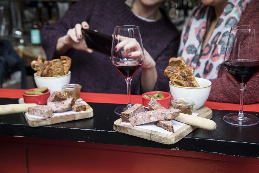 Barcelona Gourmet Food & Wine Tour with Local Expert - Key points at a glance
