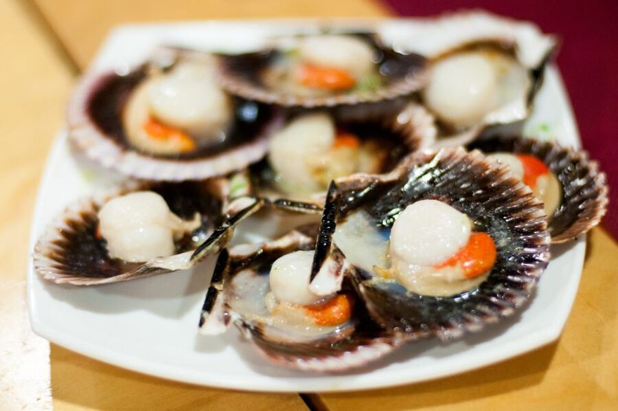 Barcelona Gourmet Food & Wine Tour with Local Expert - Final stop: seasonal food in an intimate restaurant