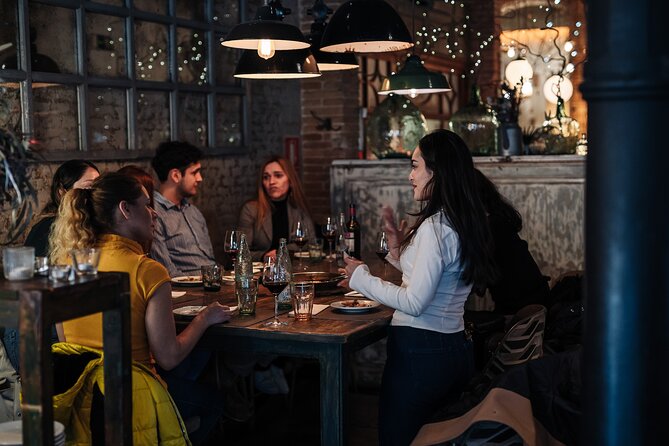 Barcelona: Guided Food Walking Tour with Tapas and Wine - Pintxos on Carrer de Montcada
